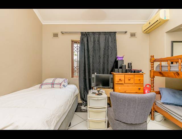 8 BEDROOM FREEHOLD FOR SALE IN WESTVILLE